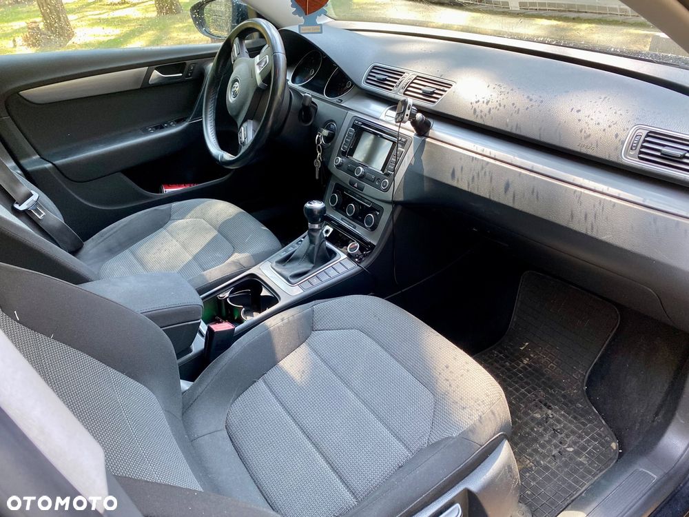 Volkswagen Passat 2.0 TDI BlueMotion Technology Business Edition - 9