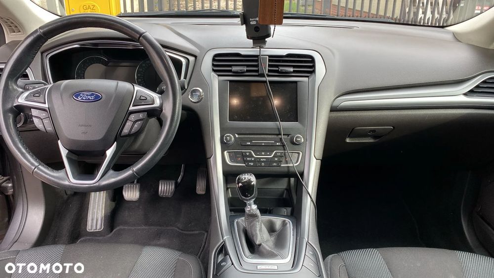 Ford Mondeo 2.0 TDCi Titanium - 17