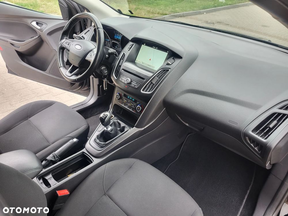 Ford Focus - 16
