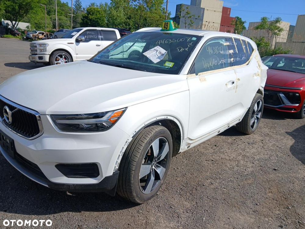 Volvo XC 40 T5 AWD Momentum - 5