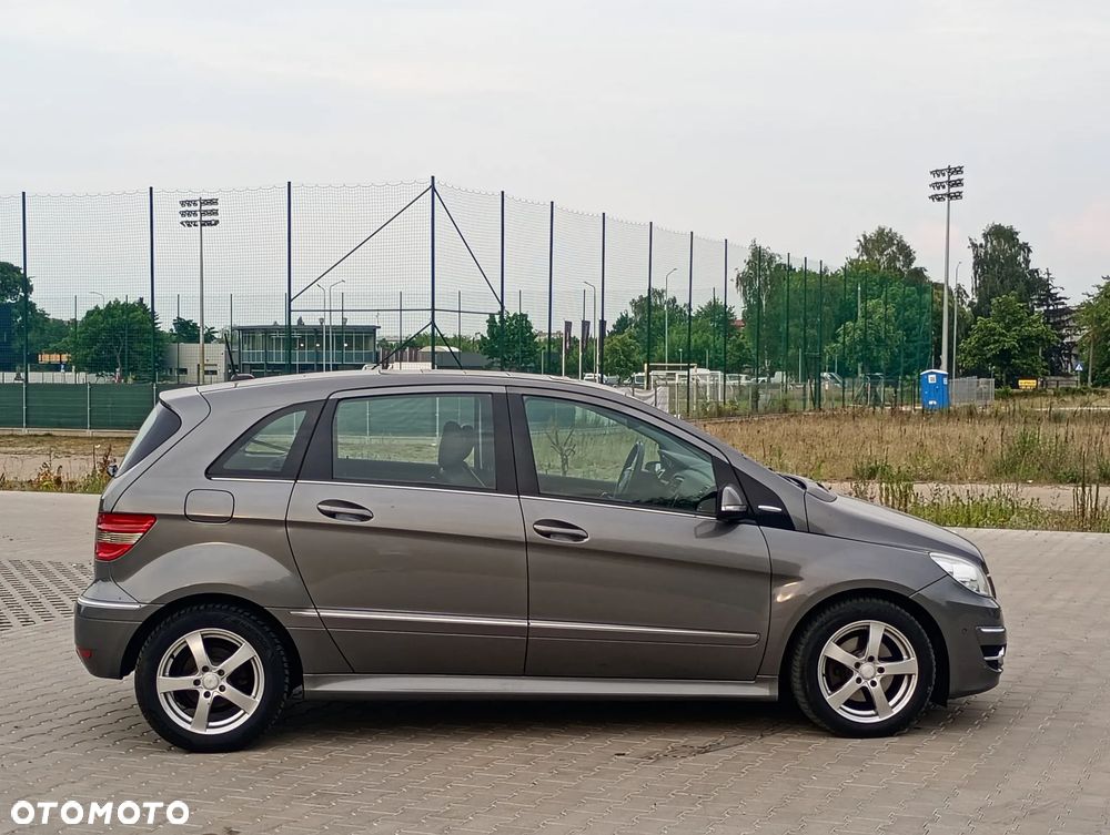 Mercedes-Benz Klasa B 200 CDI Autotronic Grand Edition - 12