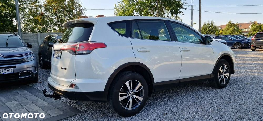 Toyota RAV4 - 11
