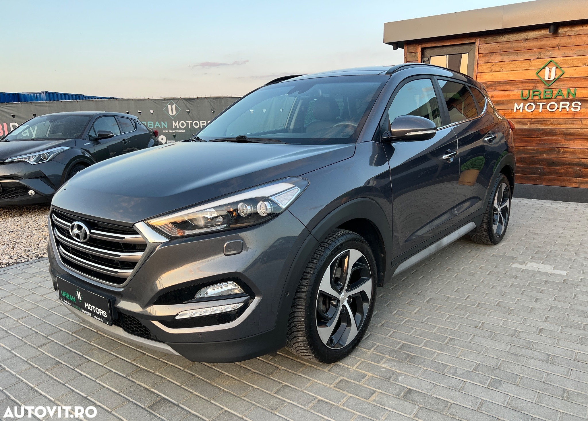 Hyundai Tucson 2.0 CRDI 4WD Automatik Premium - 10