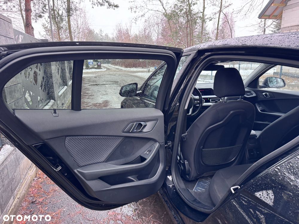 BMW Seria 1 118d M Sport Shadow - 24