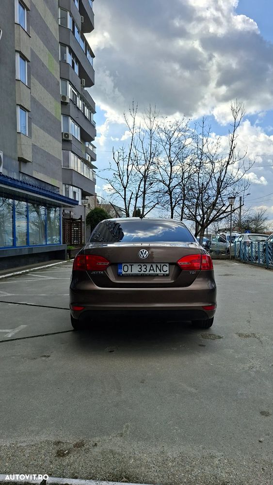 Volkswagen Jetta 1.6 TDI DPF Comfortline - 2