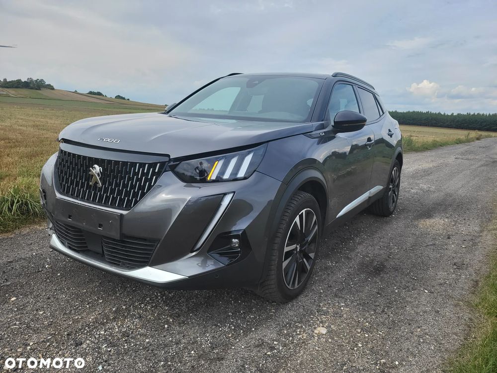 Peugeot 2008 PureTech 130 EAT8 GT Pack - 1