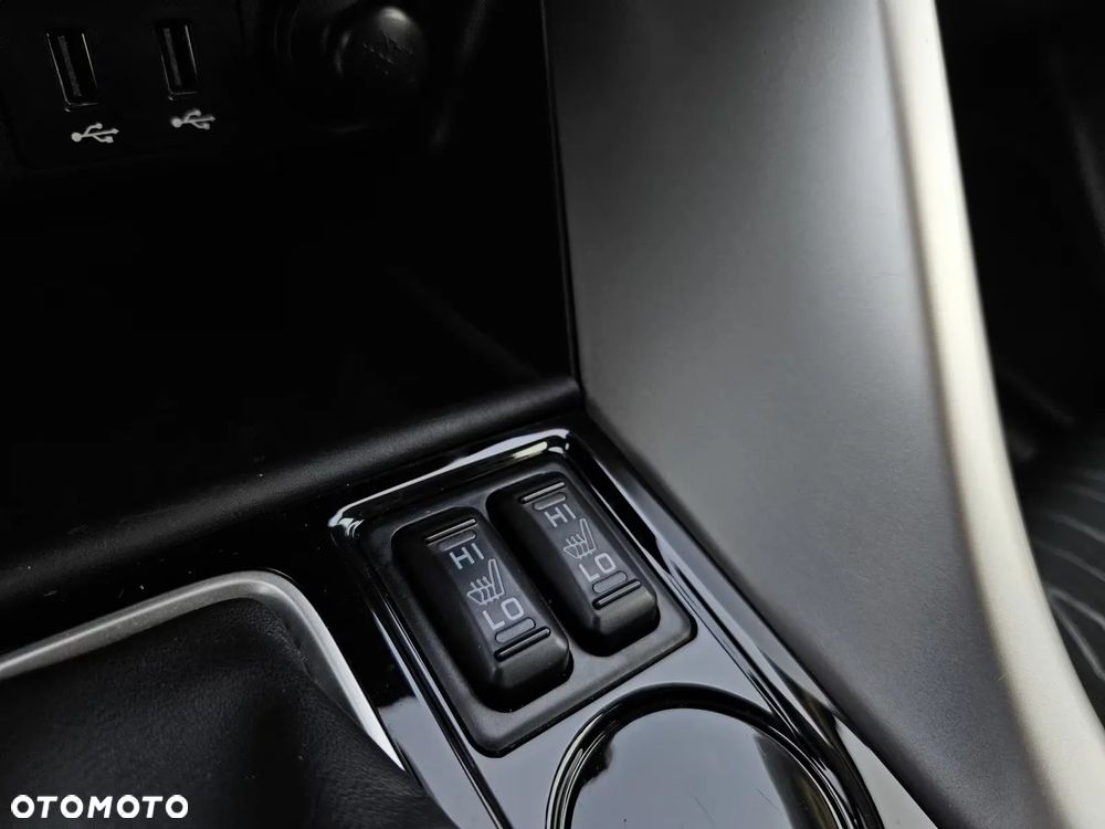 Mitsubishi Eclipse Cross - 36