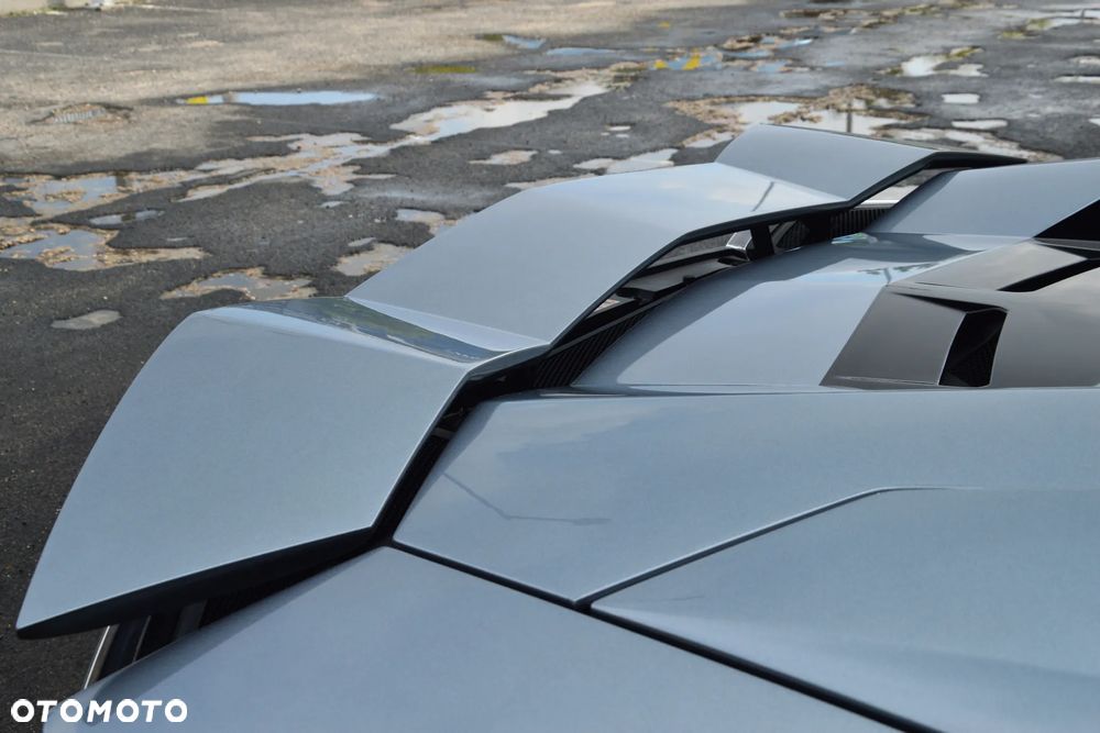 Lamborghini Aventador S - 16