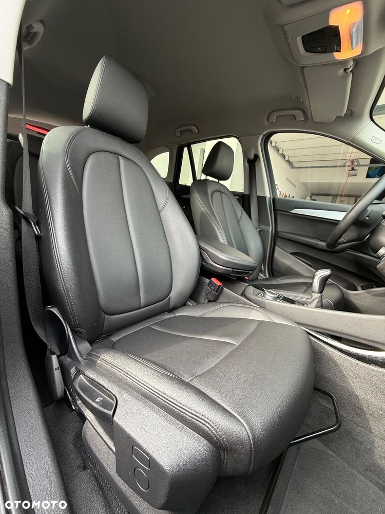 BMW X1 sDrive16d Sport Line - 19