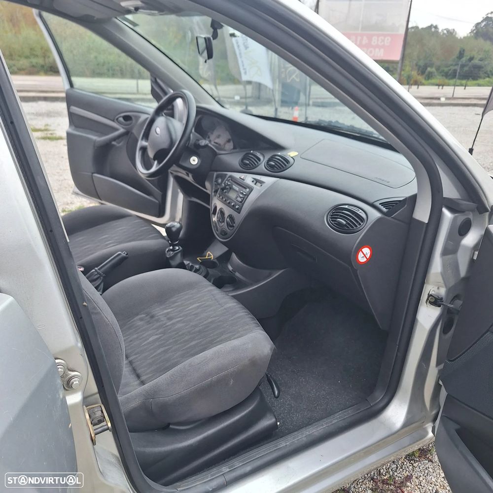 Ford Focus 1.8 TDdi Comfort - 4