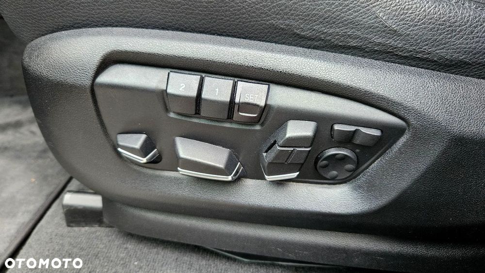 BMW X5 xDrive40d - 16