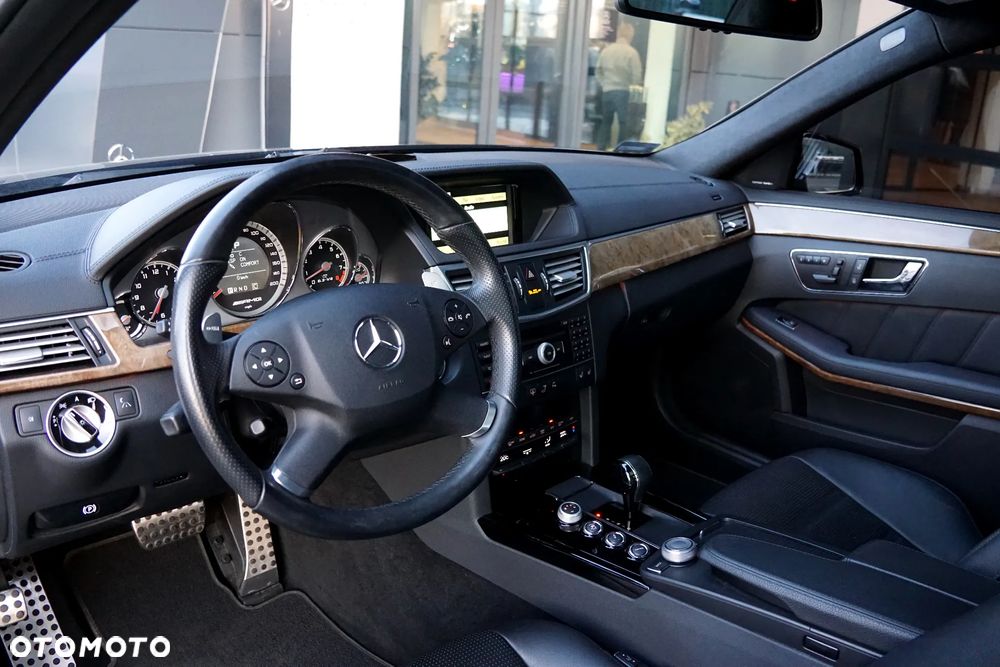Mercedes-Benz Klasa E 63 AMG AMG Speedshift 7G-MCT - 22
