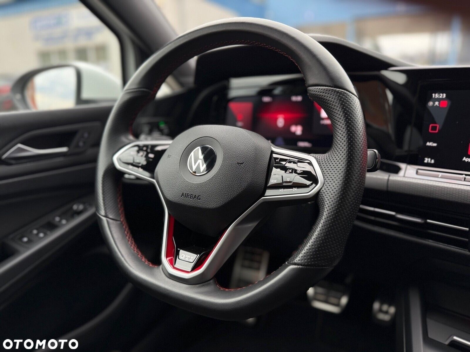Volkswagen Golf - 12