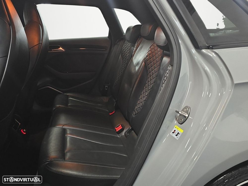 Audi RS3 Sportback - 14