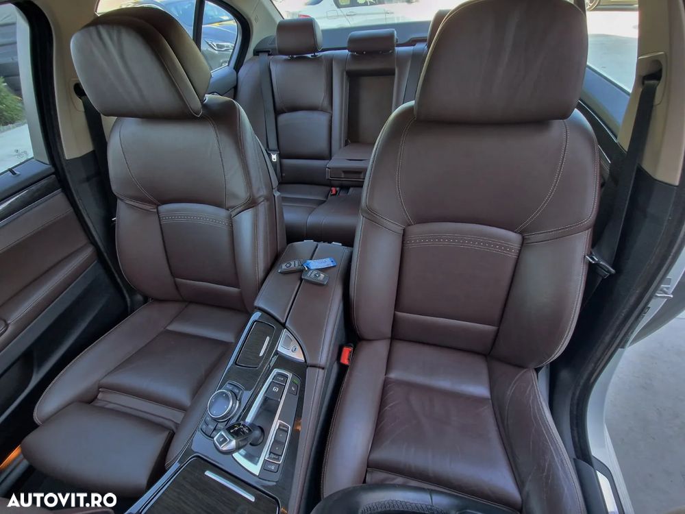 BMW Seria 5 520d - 11