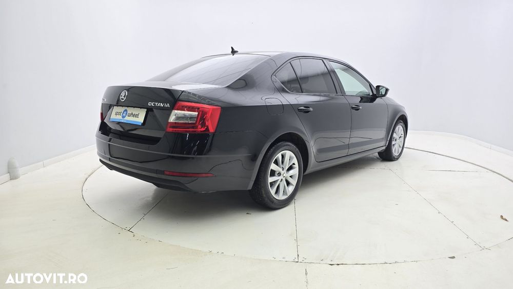 Skoda Octavia - 6