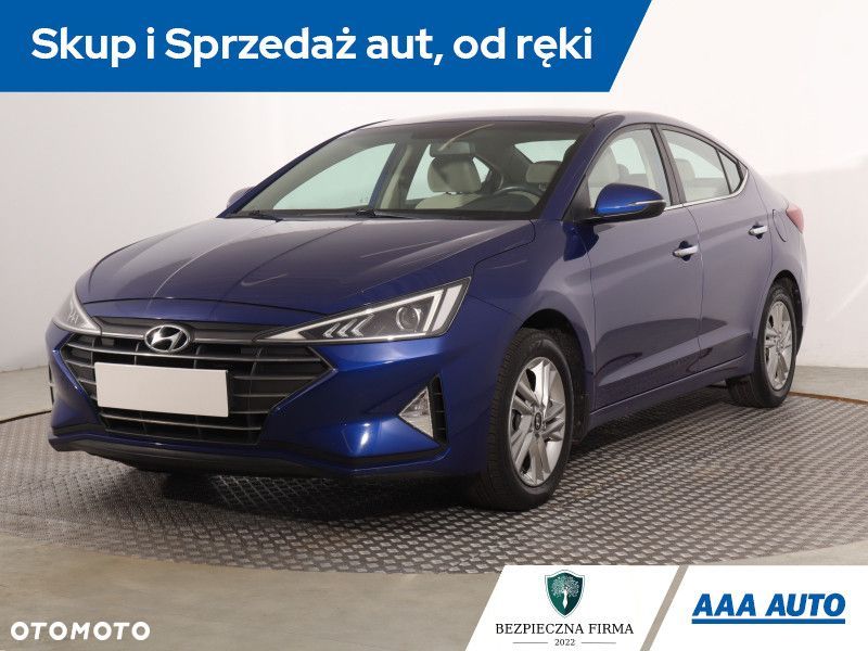 Hyundai Elantra - 3