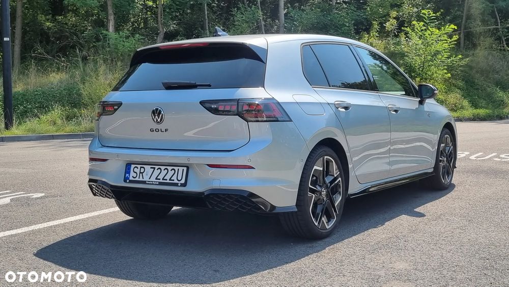 Volkswagen Golf 1.5 TSI R-Line Plus - 21