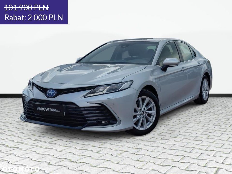 Toyota Camry - 1