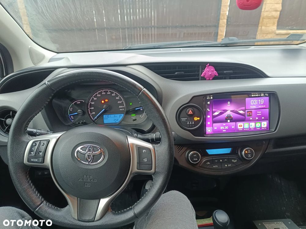 Toyota Yaris - 7