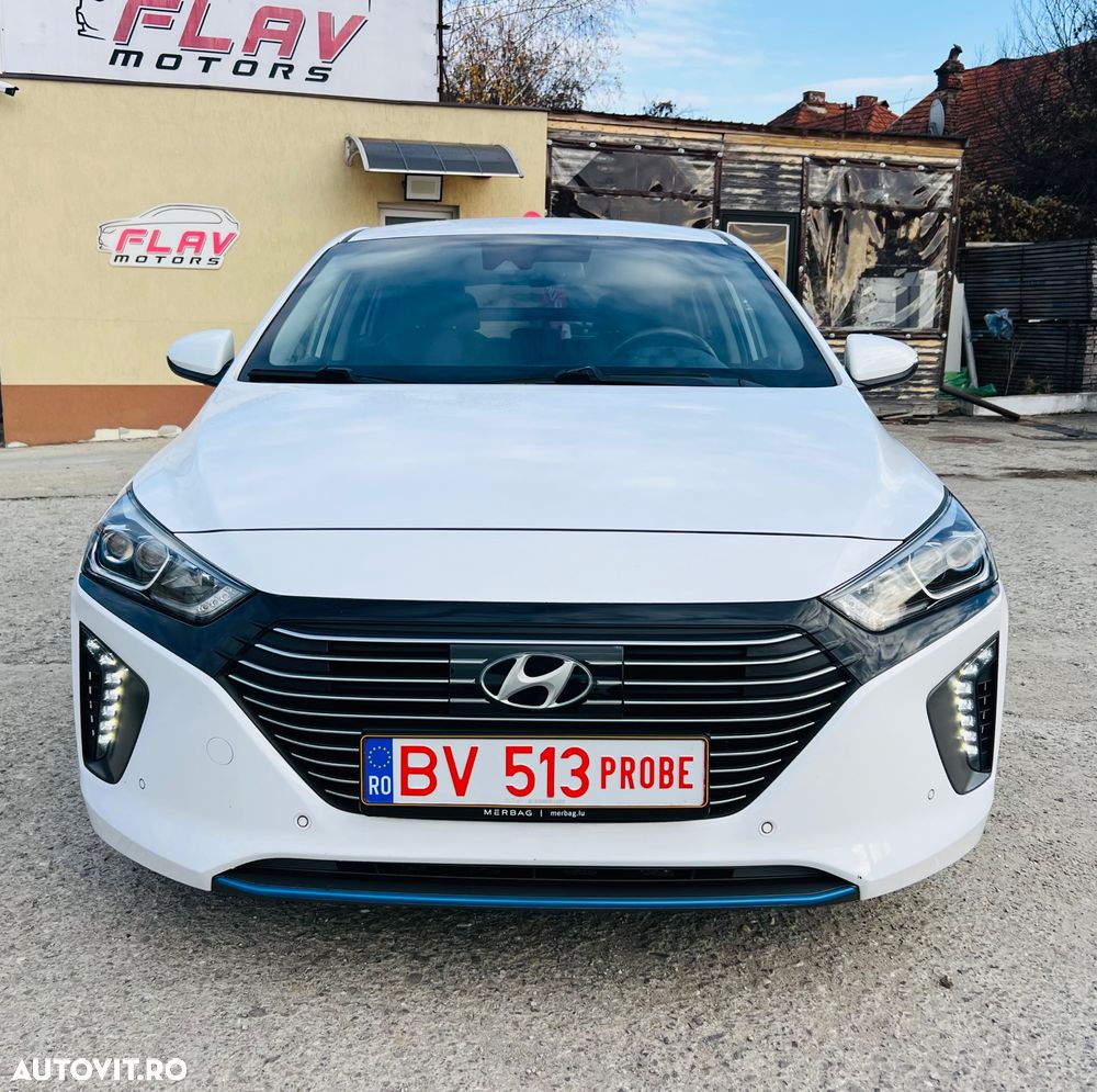 Hyundai IONIQ - 10