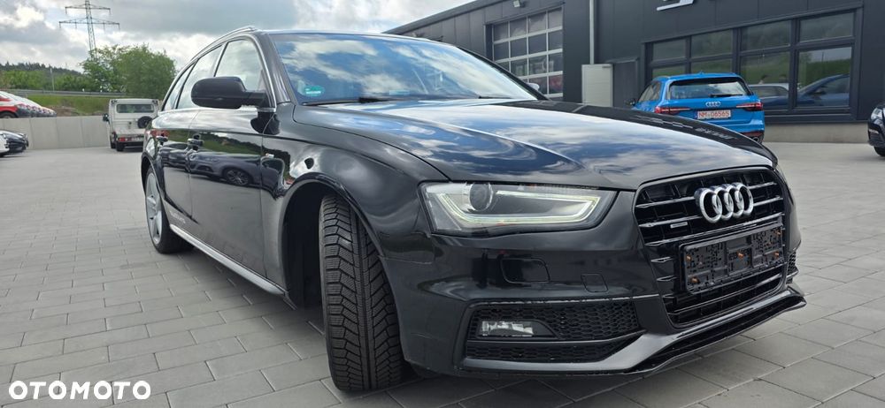 Audi A4 Avant 2.0 TDI DPF quattro S tronic S line Sportpaket - 13