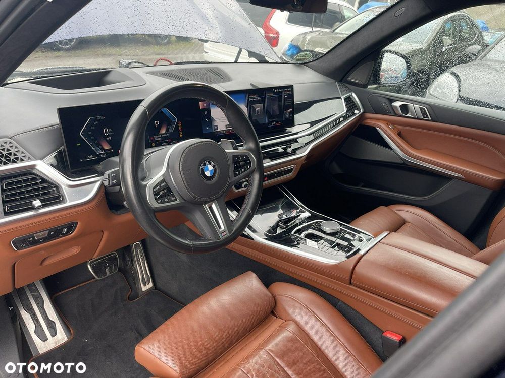 BMW X7 M60i xDrive - 8