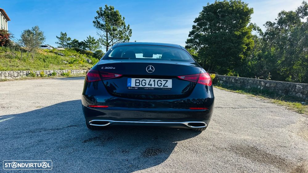 Mercedes-Benz C 300 — photo 5