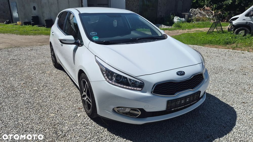 Kia Ceed 1.6 CRDi 128 Vision - 6