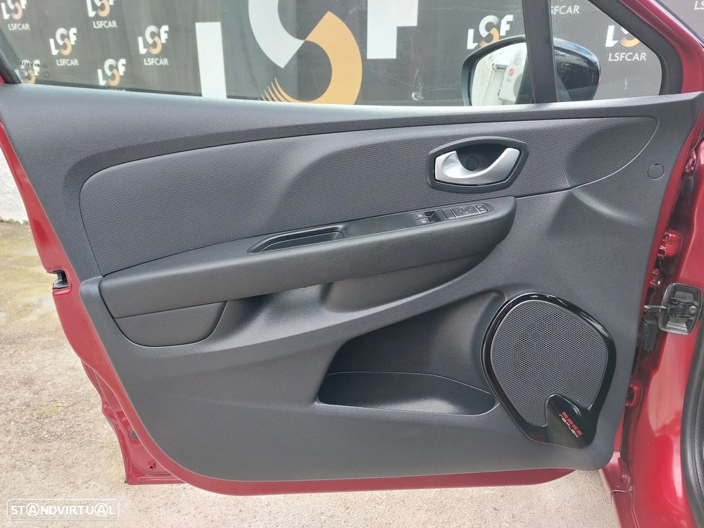 Renault Clio Sport Tourer 0.9 TCe Limited Edition - 16