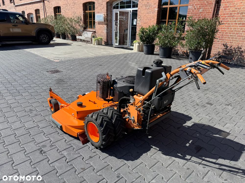 Inny SCAG SWZ-19KAI - 3