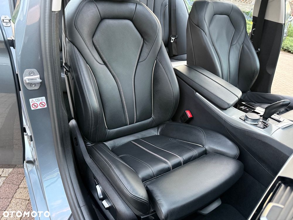 BMW Seria 5 520d Luxury Line sport - 31