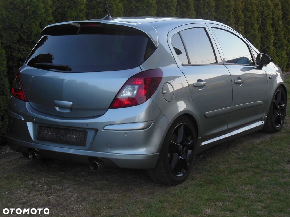 Opel Corsa 1.6 Turbo GSi - 8