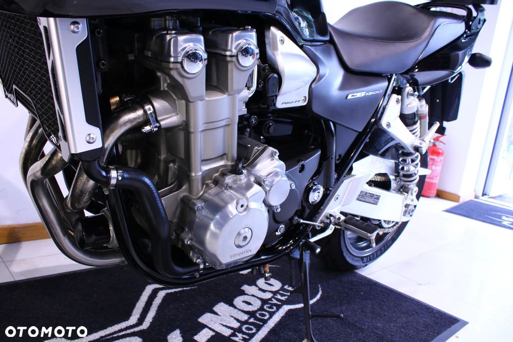 Honda CB - 27