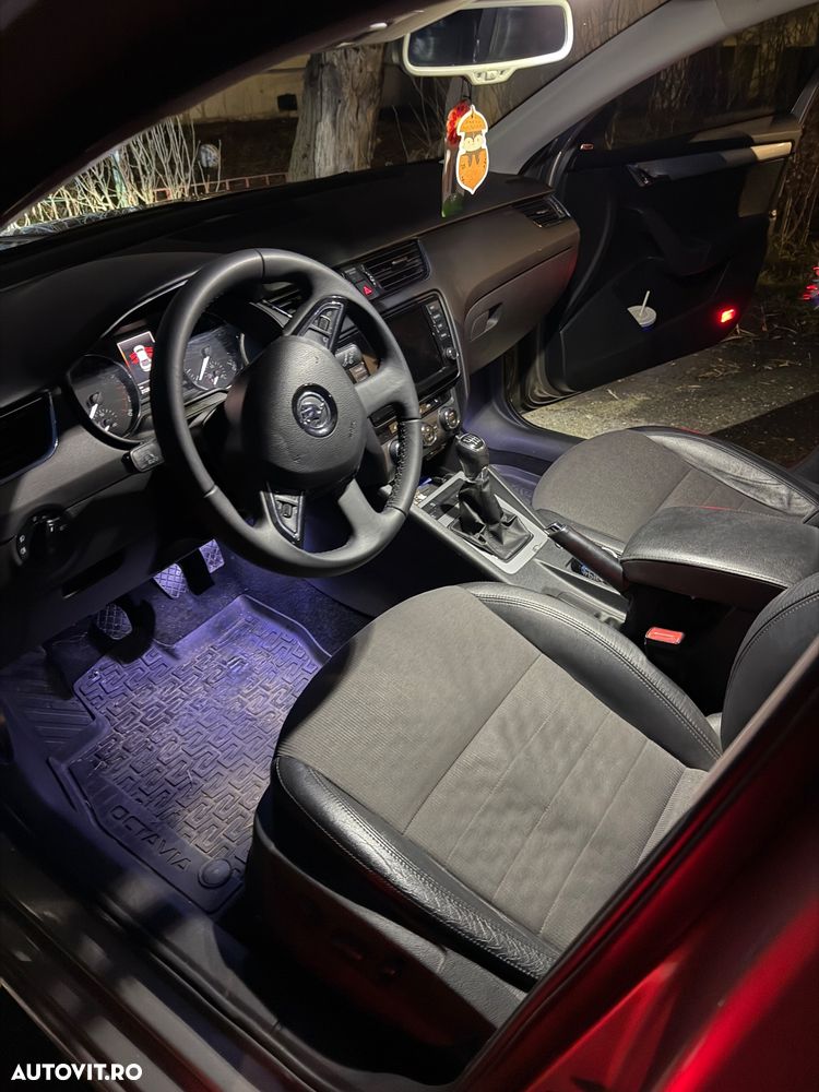 Skoda Octavia ver-2-0-tdi-elegance - 15