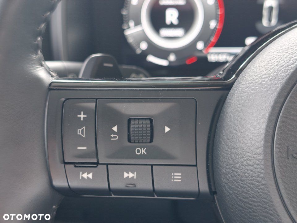 Nissan Qashqai 1.3 DIG-T mHEV N-Connecta Xtronic - 16