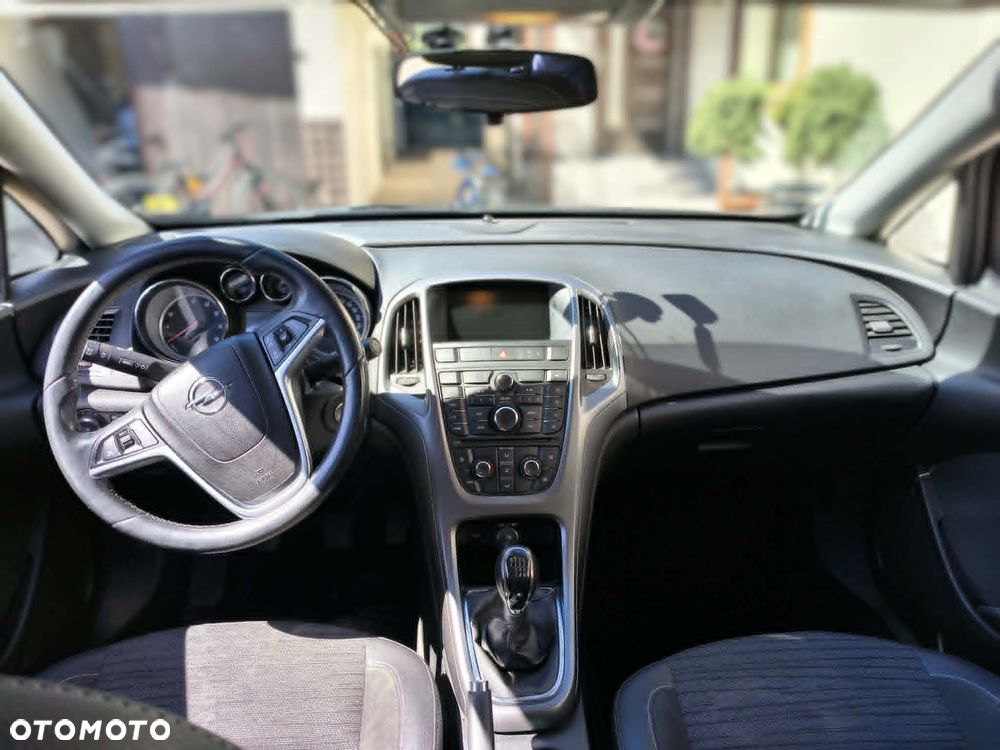 Opel Astra - 2