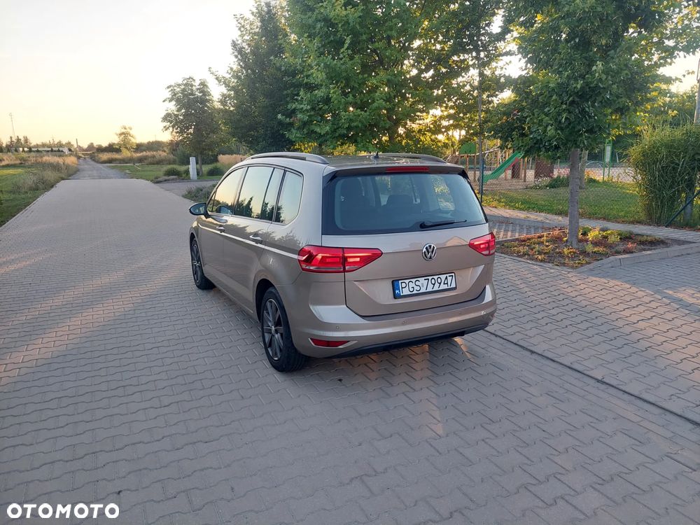 Volkswagen Touran 1.6 TDI BMT SCR Comfortline - 4