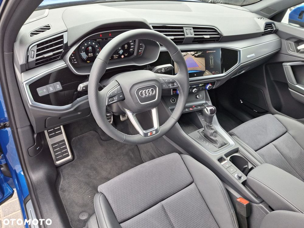 Audi Q3 - 10