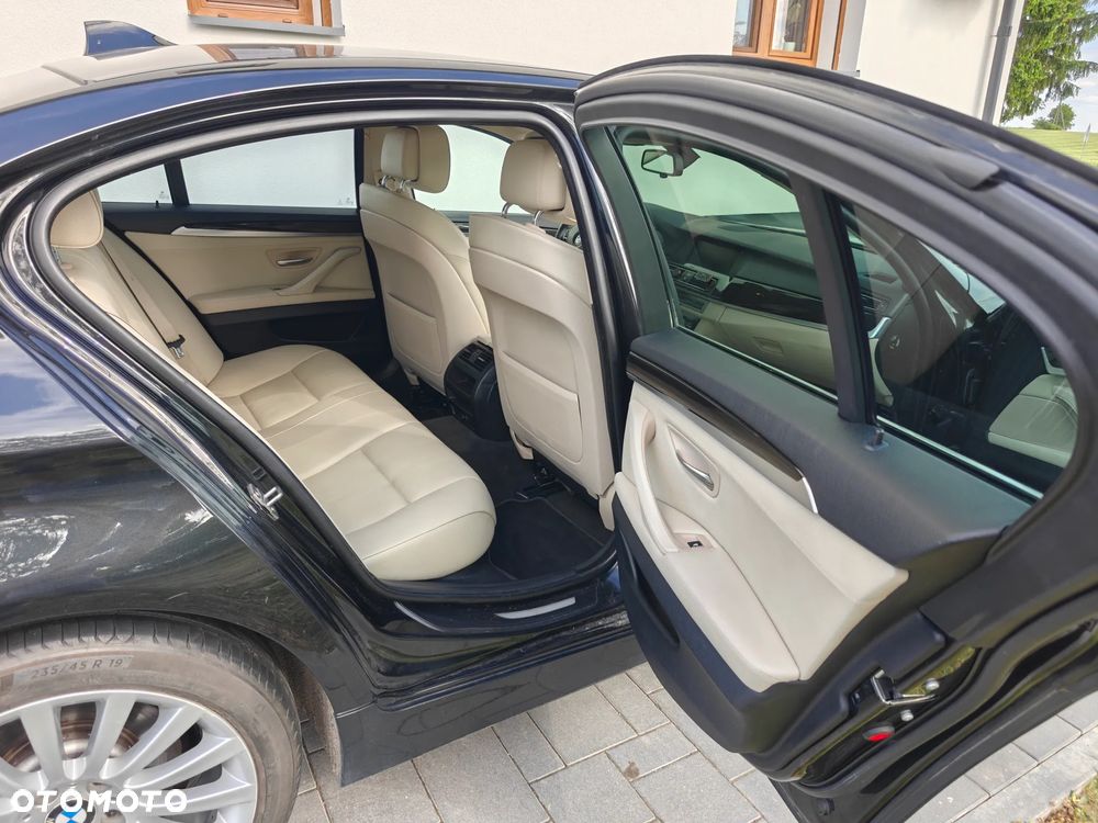 BMW Seria 5 520d xDrive Luxury Line - 10