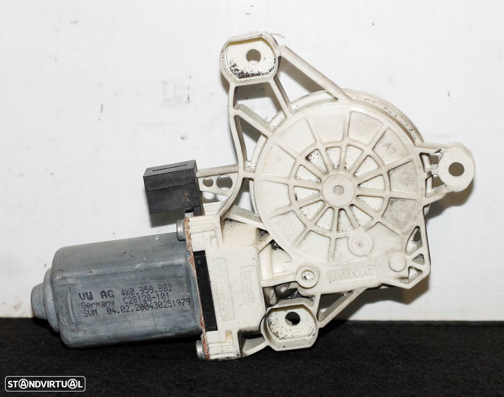 MOTOR ELEVATÓRIO DO VIDRO DIANTEIRO DIREITO VW PASSAT - 3