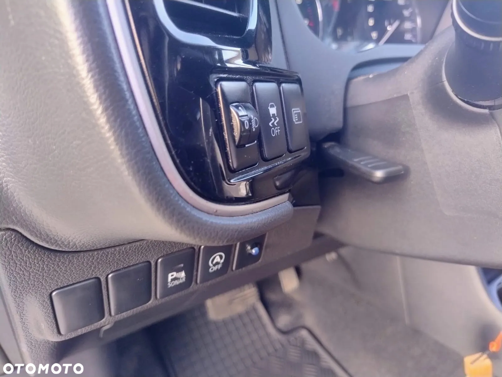 Mitsubishi Outlander 2.0 Intense 4WD CVT - 28