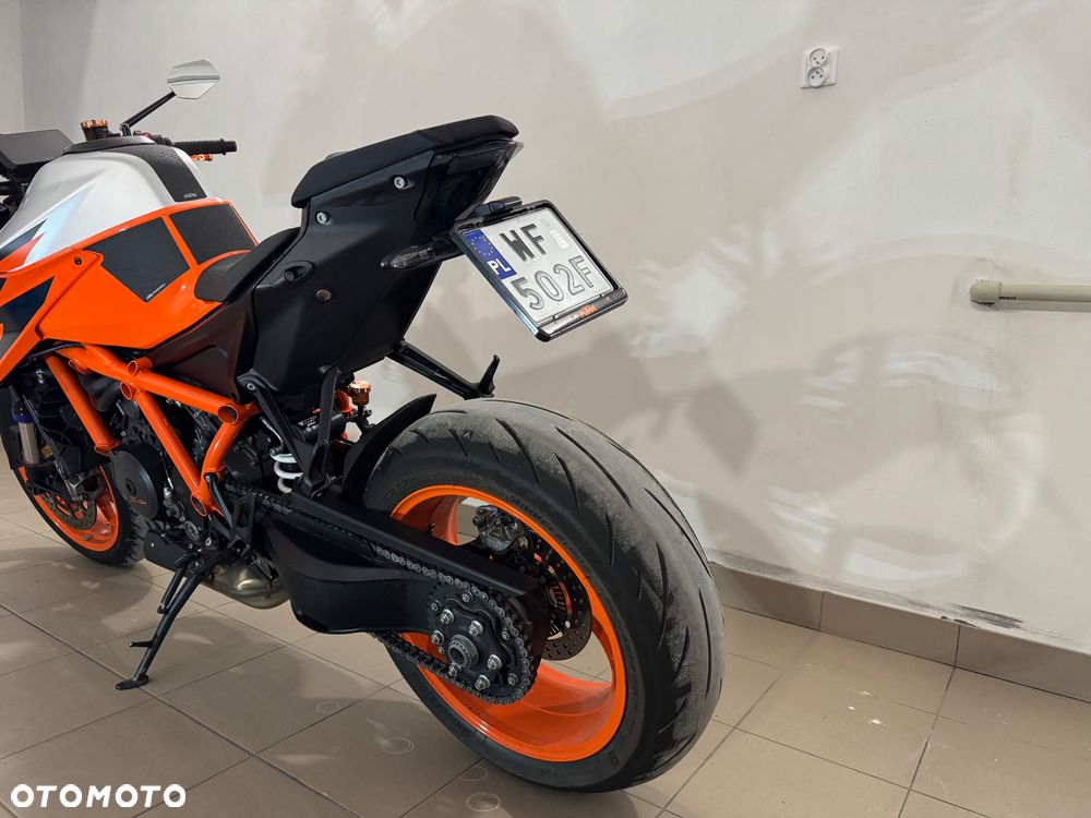 KTM Super Duke - 19