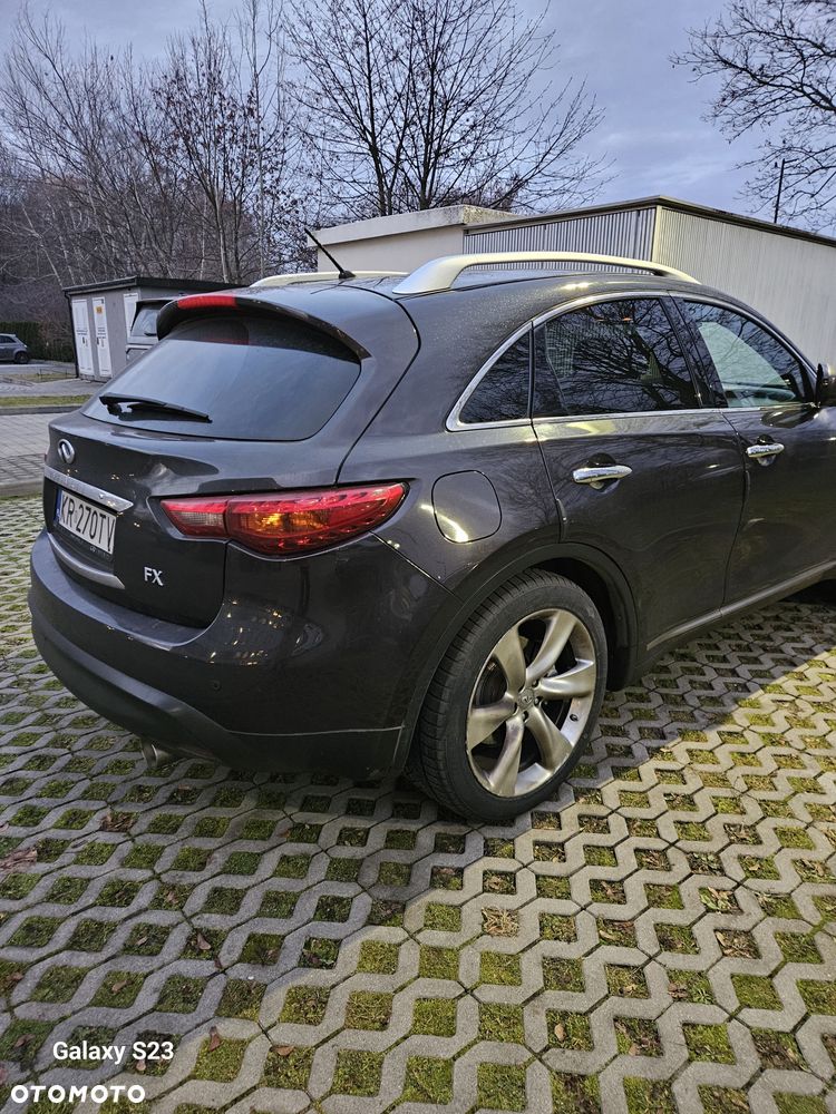 Infiniti FX FX30d S Premium - 5