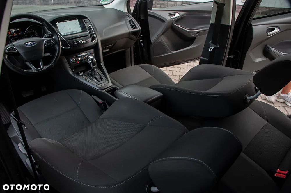Ford Focus - 27