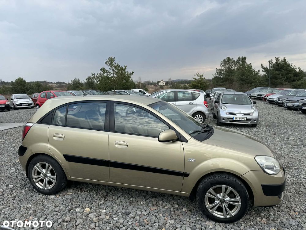 Kia Rio 1.5 CRDi Family + - 1