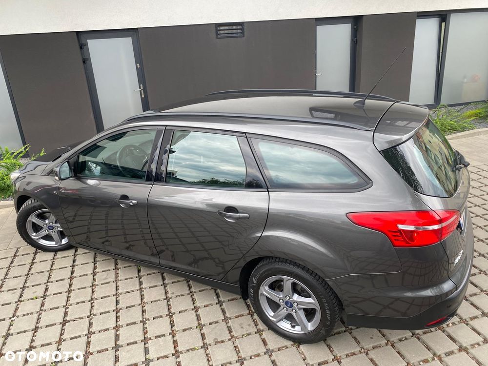 Ford Focus 1.0 EcoBoost Titanium - 10