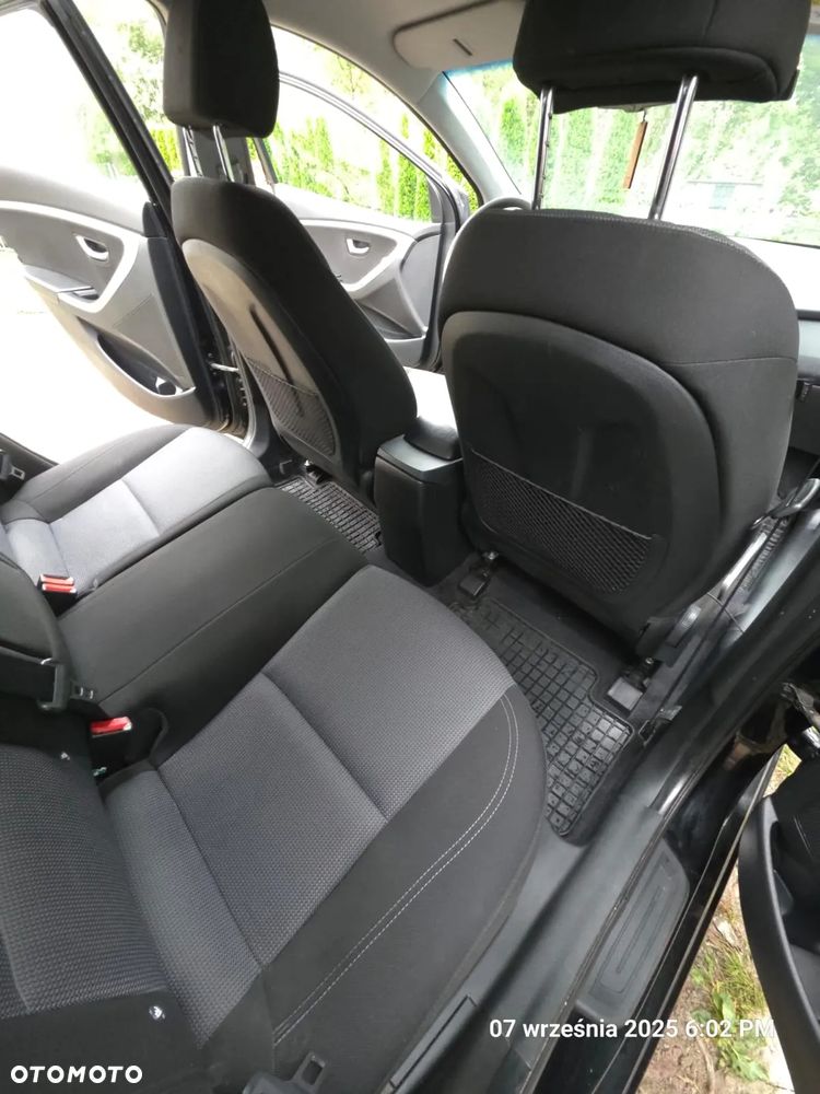 Hyundai i30 1.4 Classic + - 8