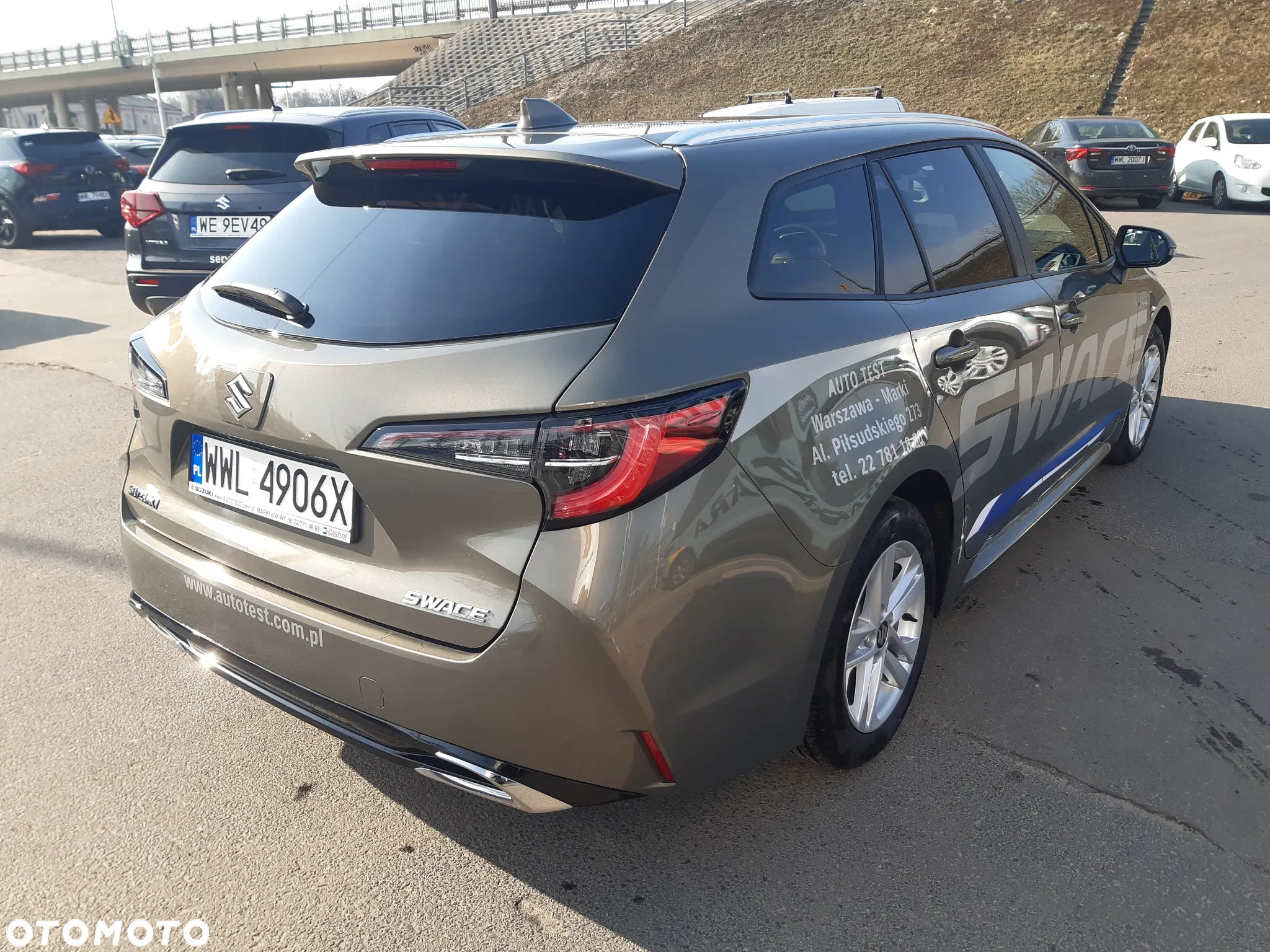Suzuki Swace 1.8 Hybrid Premium Plus CVT - 6
