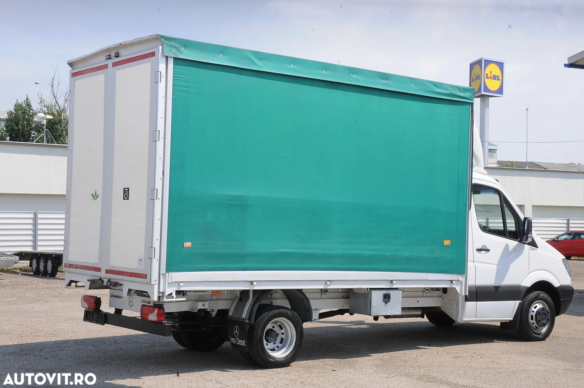 Mercedes-Benz Sprinter - 4